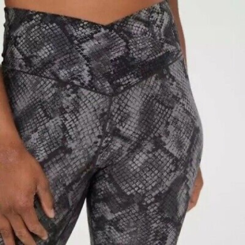 AEO Offline by aerie crossover leggings